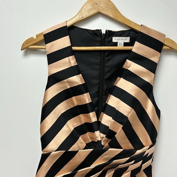 TOPSHOP BLACK METALLIC GOLD CHAMPAGNE VNECK WRAP MINI DRESS size 2 exquisite - Picture 6 of 12